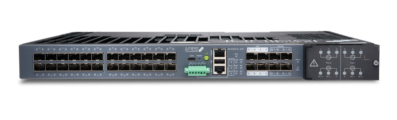 Juniper EX4100-H-24F Switch, Vorderansicht schräg von oben