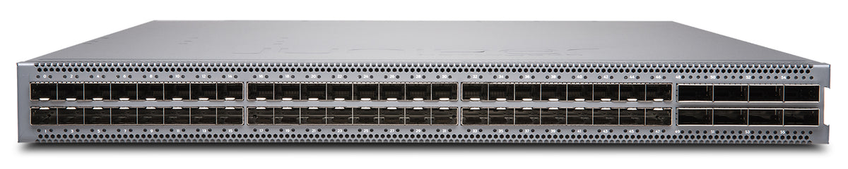 Juniper EX4650-48Y Switch, Vorderansicht schräg von oben