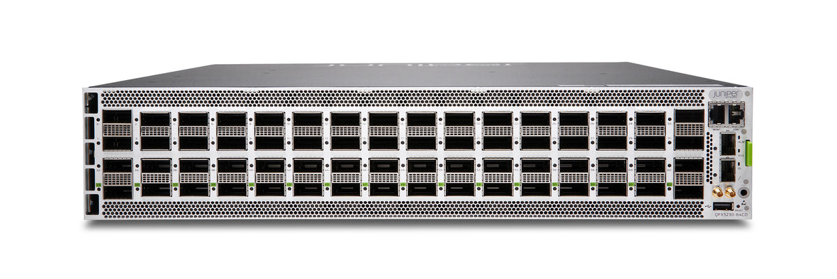 Juniper QFX5230-64CD Switch, Vorderansicht schräg von oben